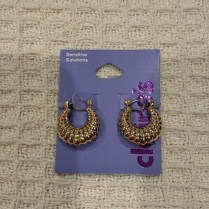 Gold Ribbed Hoop Earrings by